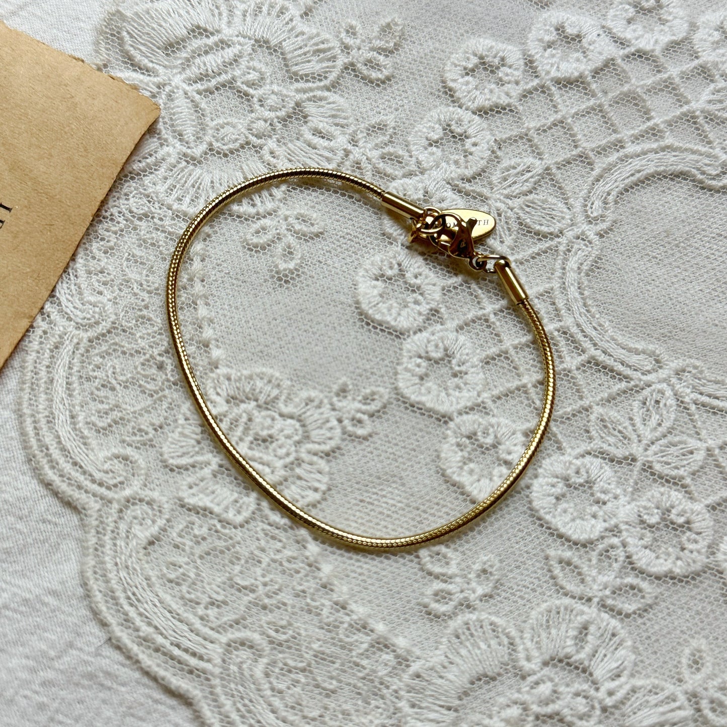 Darcy Herringbone Bracelet (Petite)
