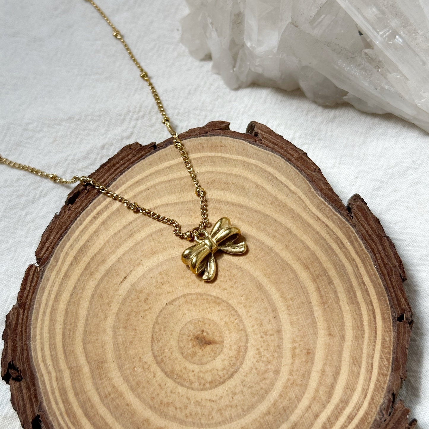 Bow Necklace