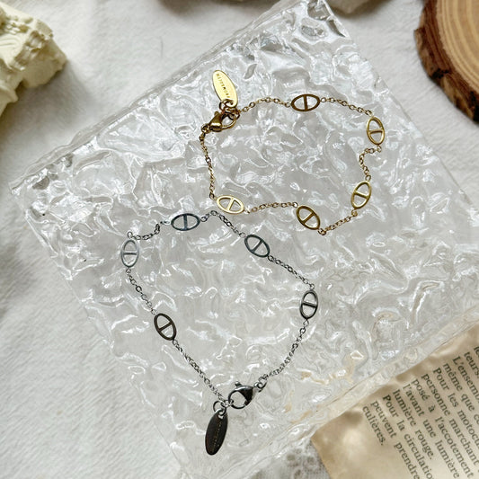 Casey Link Bracelet