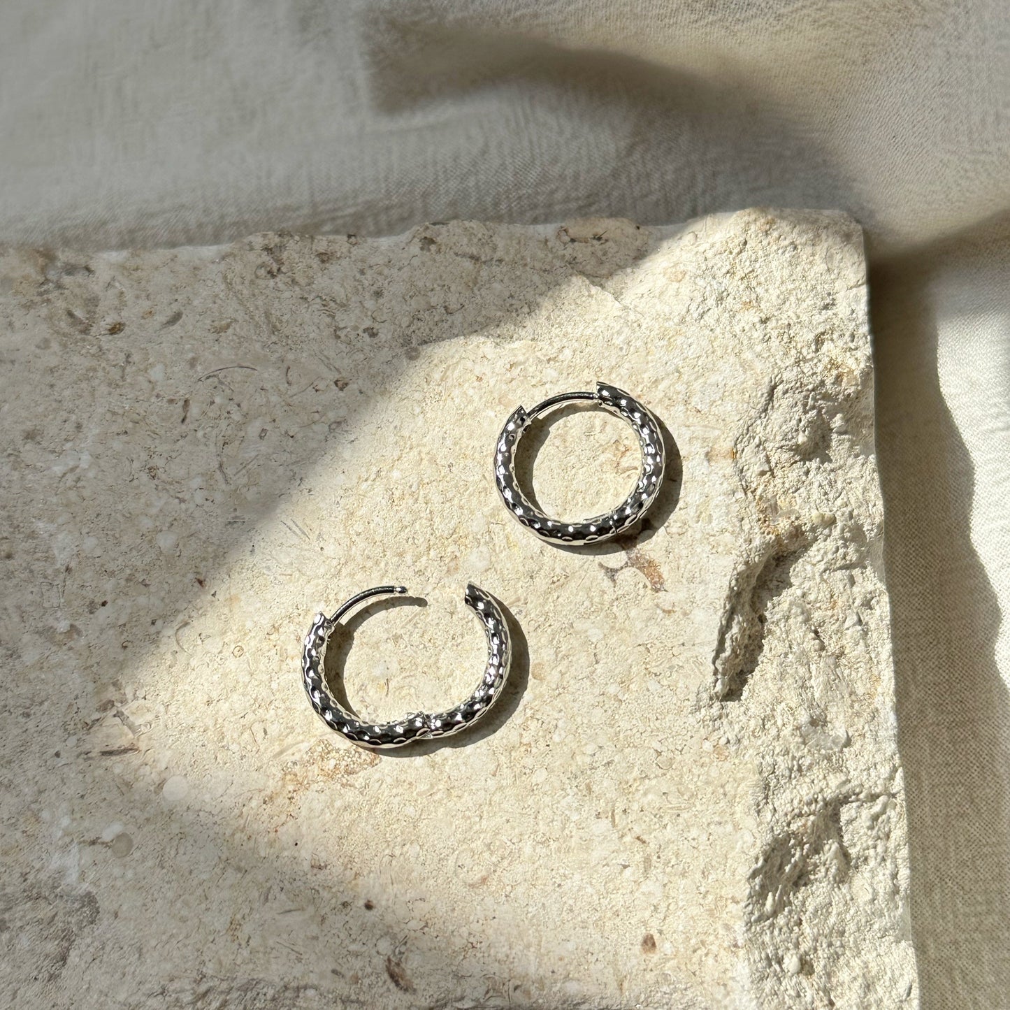 Victor Textured Hoops