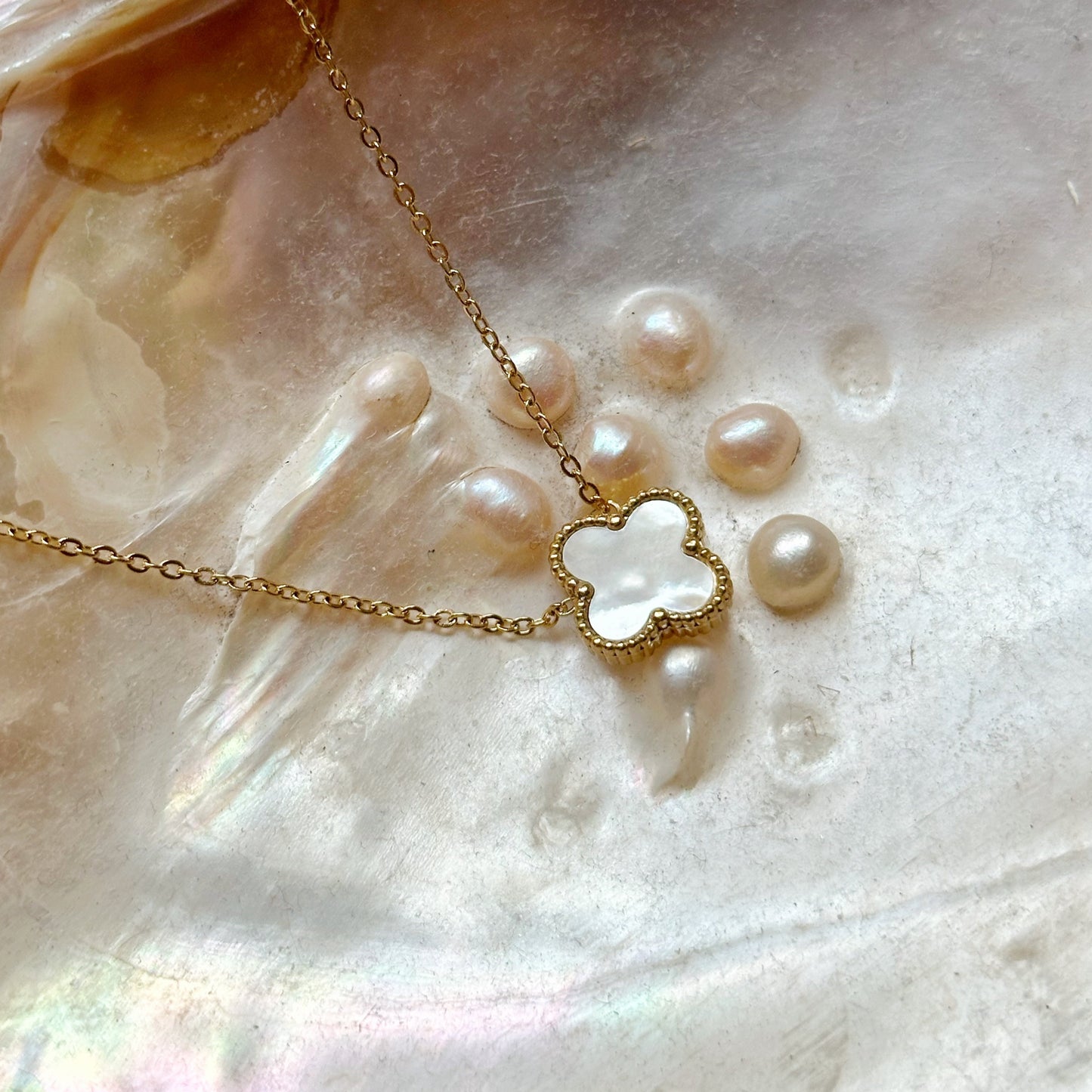 Leia Clover Necklace (Regular)