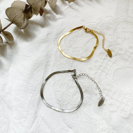 Darcy Herringbone Bracelet (Regular)