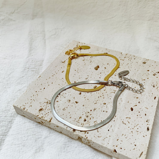 Darcy Herringbone Bracelet (Regular)