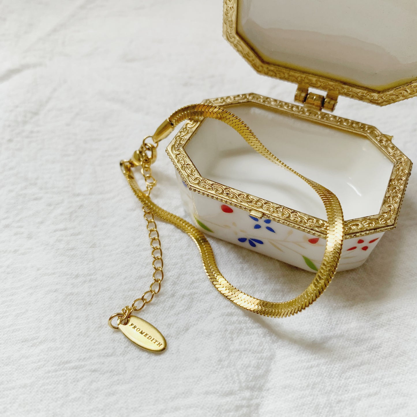 Darcy Herringbone Bracelet (Regular)