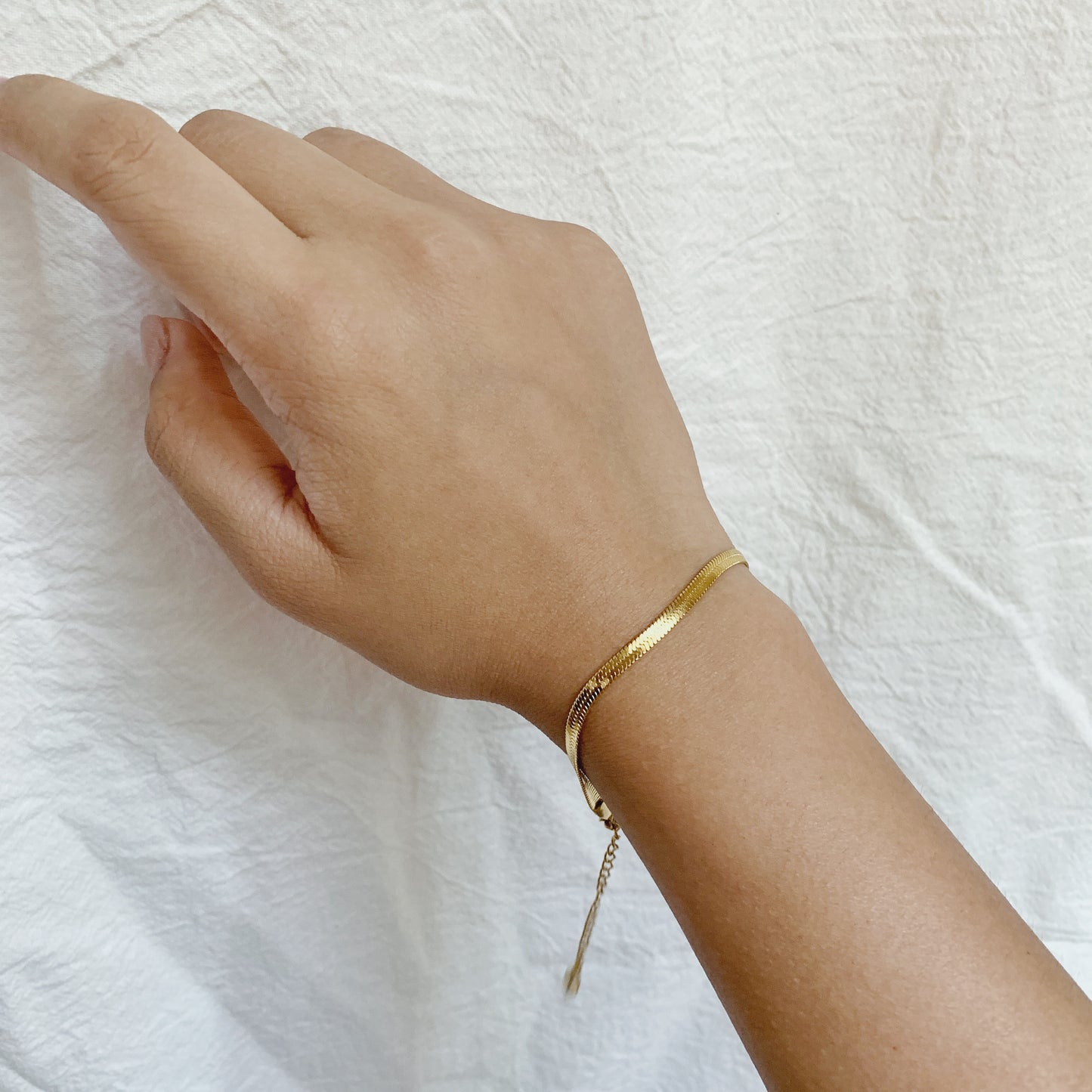 Darcy Herringbone Bracelet (Regular)